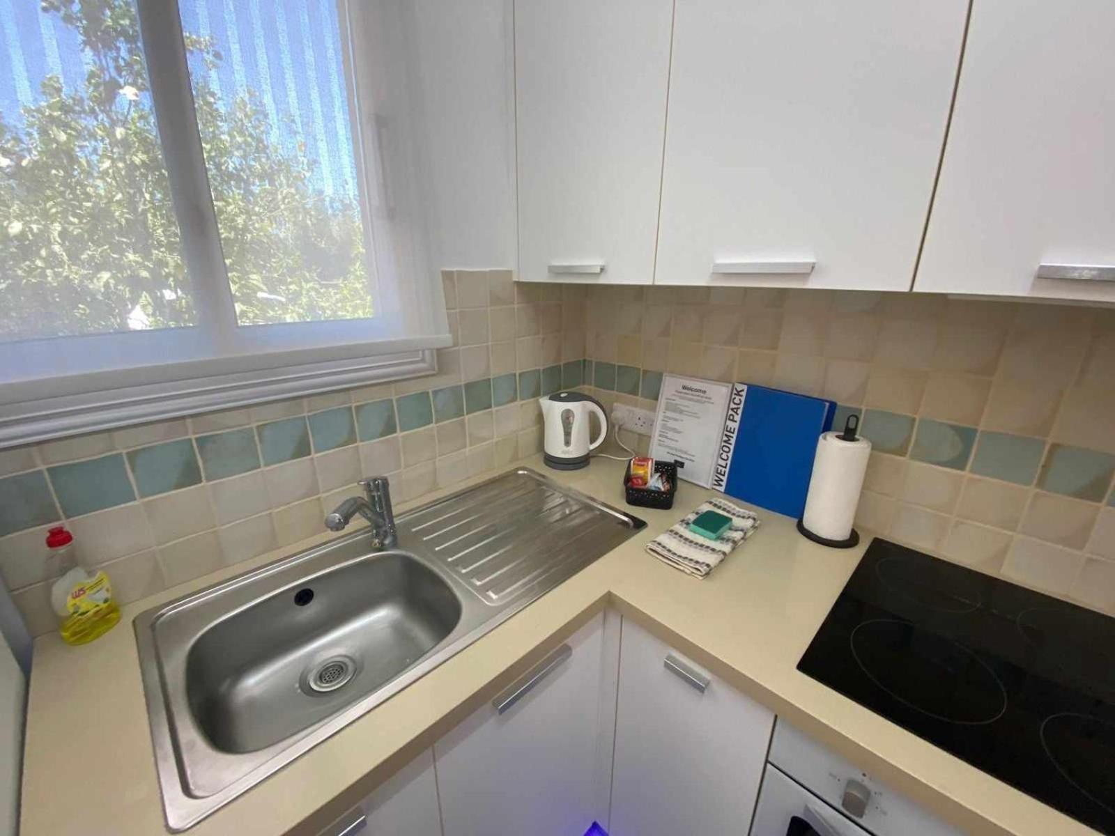 Beautiful Garden Apartment マンドリア エクステリア 写真